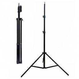 Trpode Ajustable para Cmara o Celular   Altura Mx. 2.1M  Negro